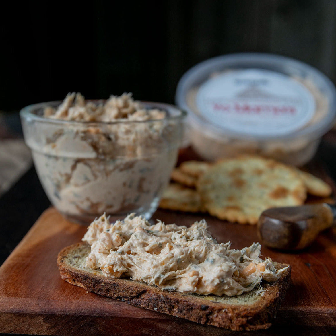 Smoked Trout Dip, Yo Mama's Sriracha-Cheddar (225g)