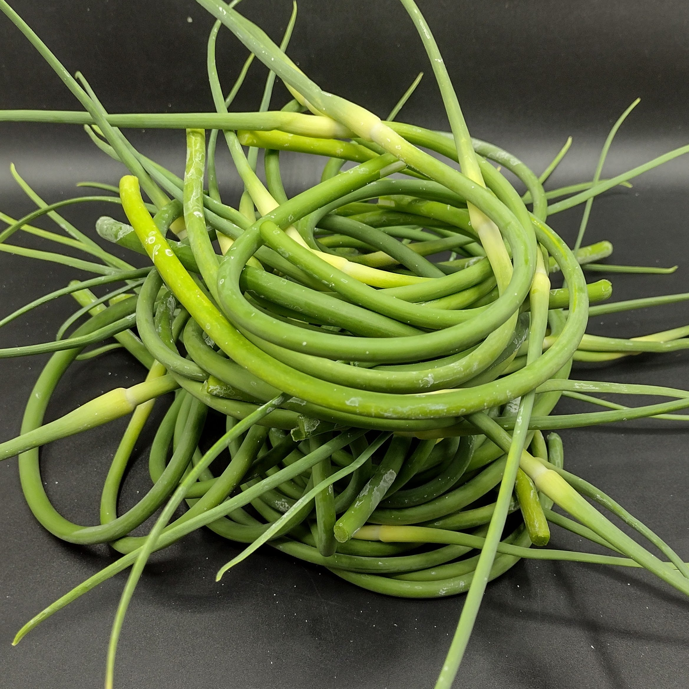 454g garlic scapes