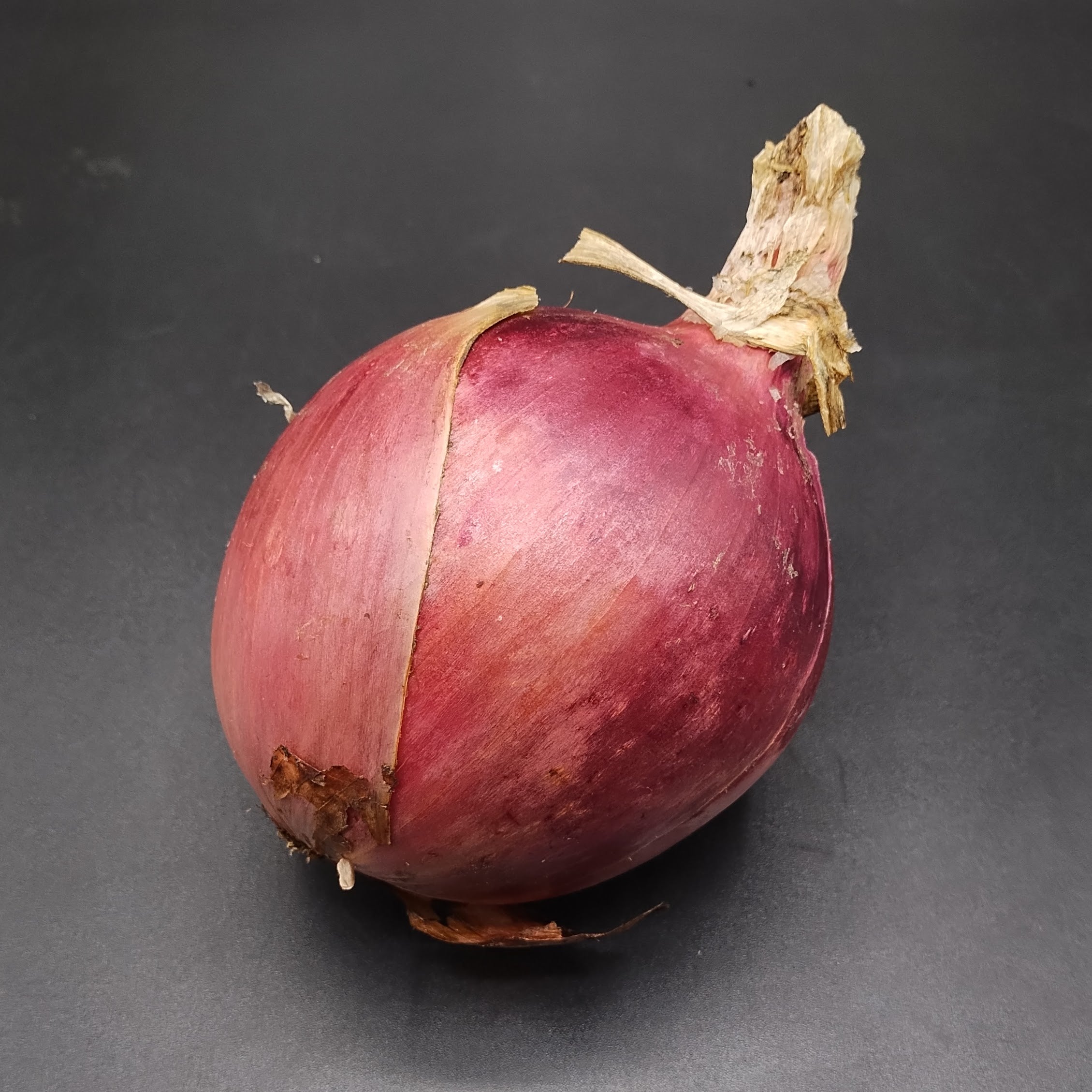 Onions, Blush (each, large)